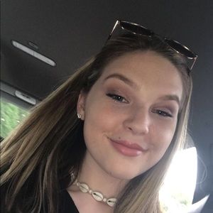 Meet your Posher, Malayna